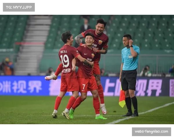 中超上座率暂时领先苏超，中国足球市场展现强大活力